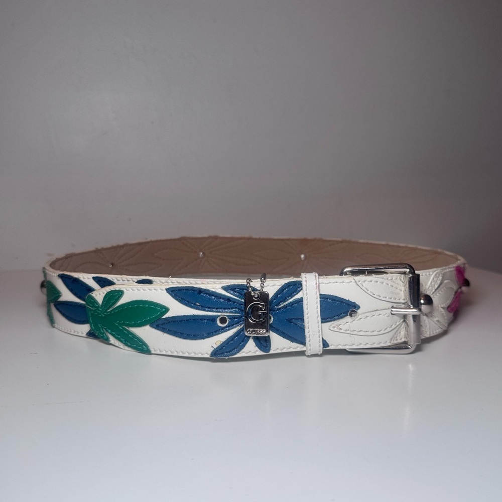 Guess Y2K Leather Flower Belt